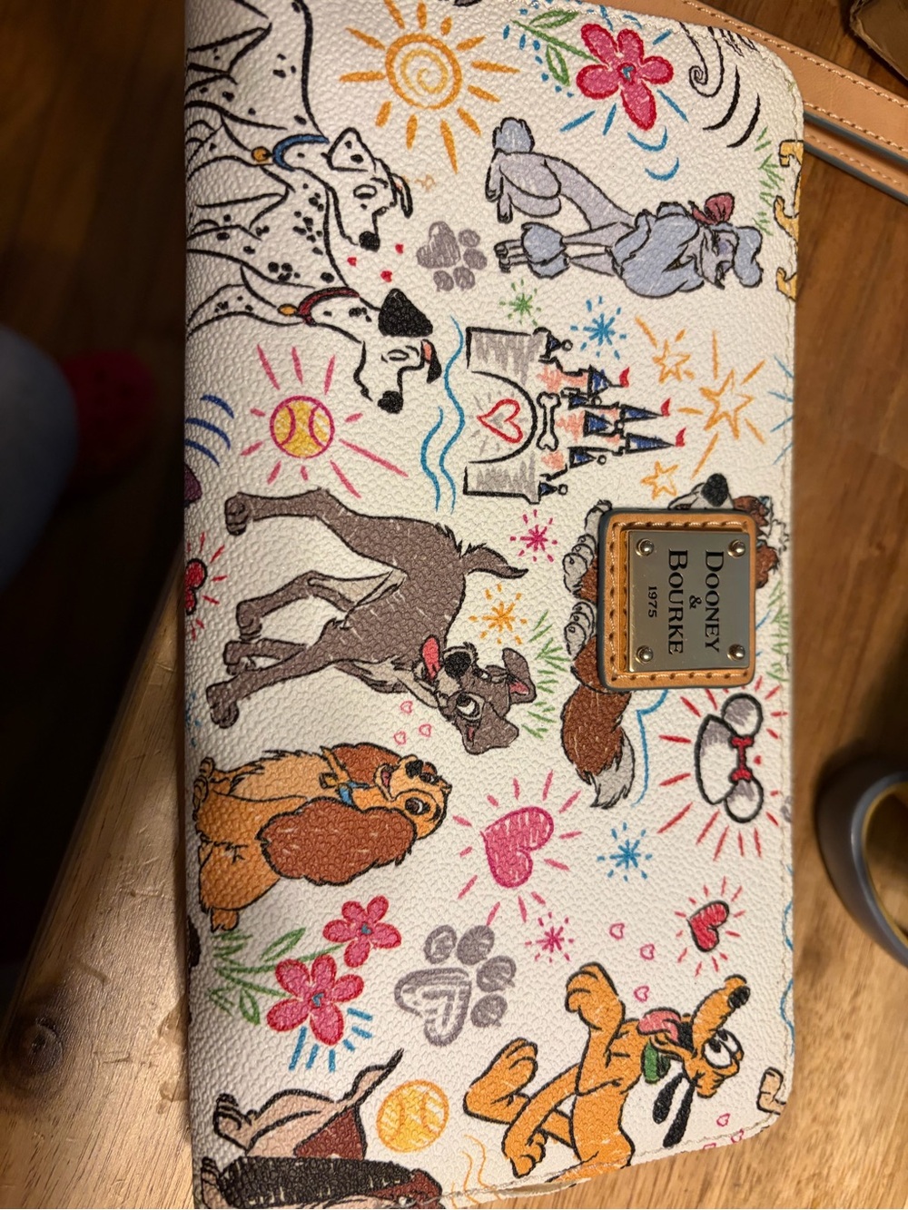 Dooney & Bourke White Multicolor Disney Dogs Wristlet - Picture 1 of 4